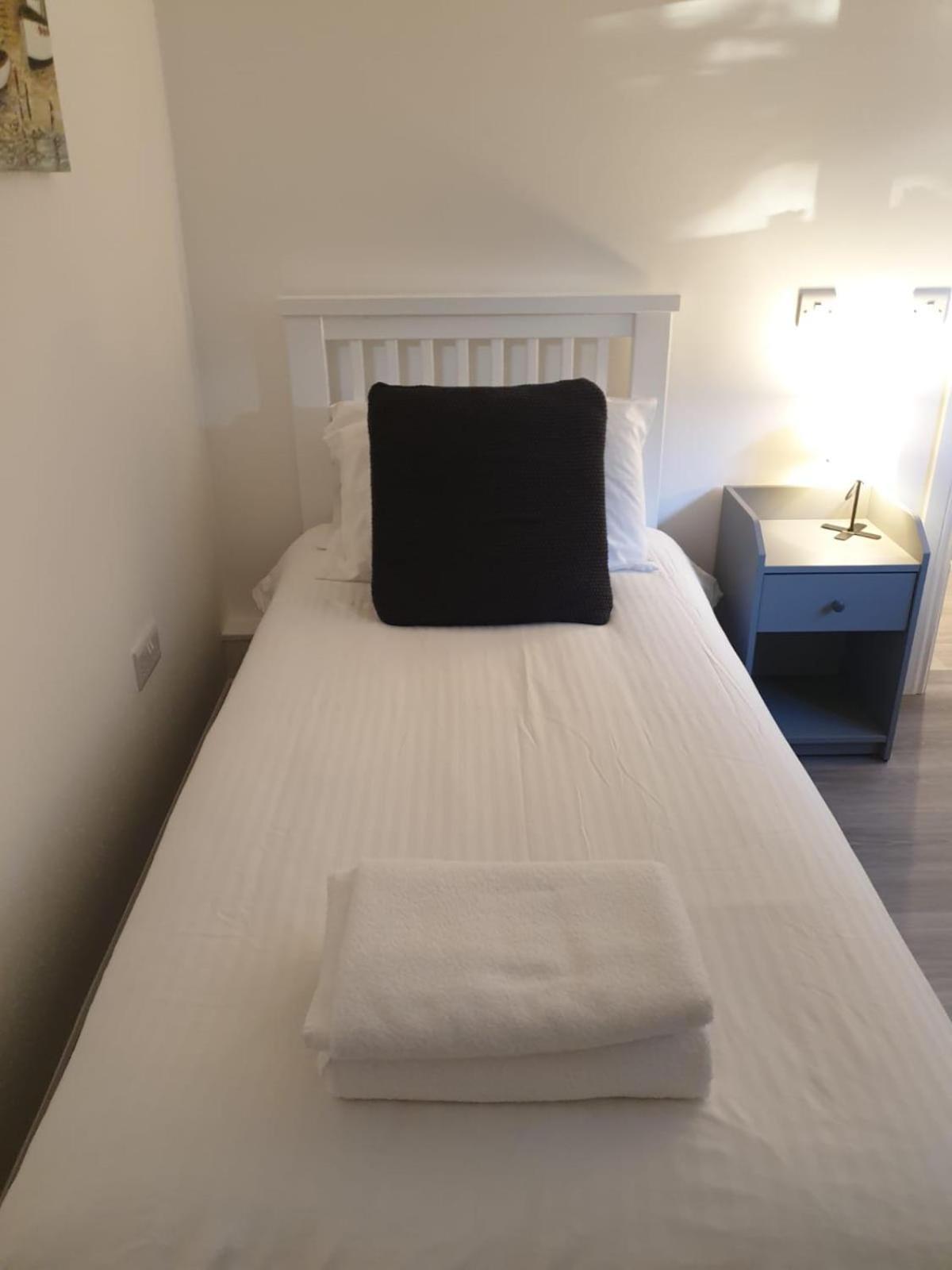 Victoria Park House Hostel Edinburgh Bagian luar foto